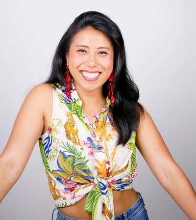 I help women and domestic violence survivors build their financial safety net and reclaim financial independence with confidence.